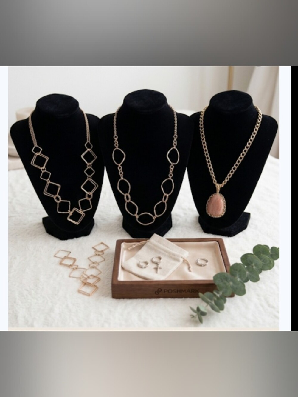 Paparazzi Fashion Gold-Tone Layered Geometric &Faceted Pink Pendant Necklace Set